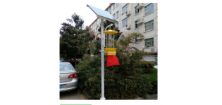 <em>太阳能</em>杀虫灯