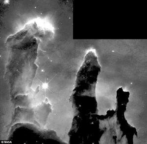 哈勃望远镜拍摄鹰状星云(图)
