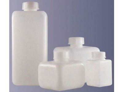方型窄口瓶带PP材质的旋盖瓶体为高密度PE材质