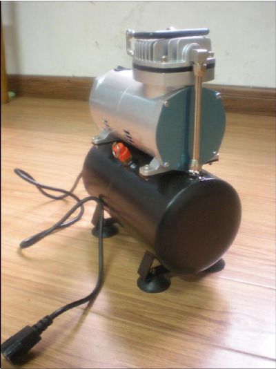微型无油空气压缩机
