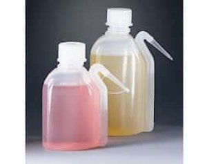 Dynalon Easy-Squeeze Low-Density Polyethylene Wash Bottle, 250 mL