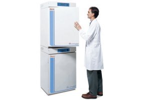 Thermo Scientific™ 3110系列<em>水</em>套CO2细胞培养箱