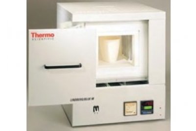 Thermo Scientific Lindberg/Blue M 1700°C大型箱式炉，带一体控制器（Thermo Scientific LBM 1700°C box furnace, integal control）
