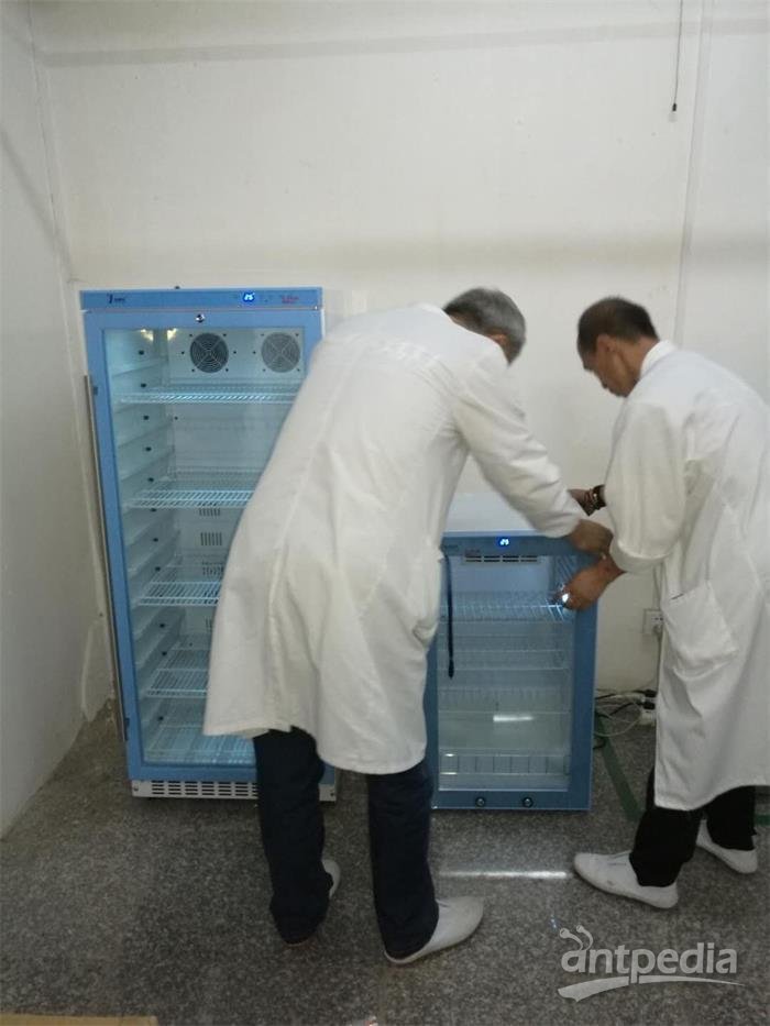 实验<em>研究中心</em>标本储存用冰箱