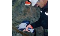 德国布鲁克便携式矿石检测仪-手持式分析仪