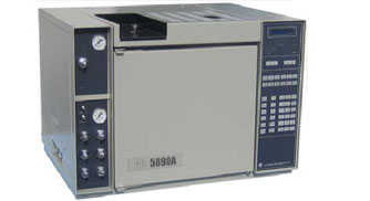 GC5890P型气相色谱仪