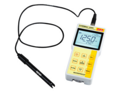 <em>MP3500</em>型便携式pH/电导率/溶解氧仪