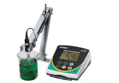 Oakton 台式 pH 700 测试计，IN-35419-10